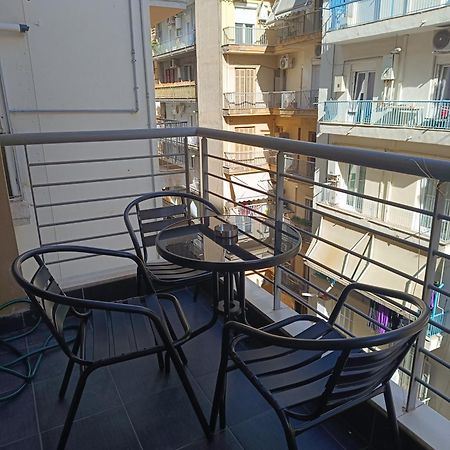 City Vibe-Siggrou 44 Family Studio Thessaloniki Buitenkant foto